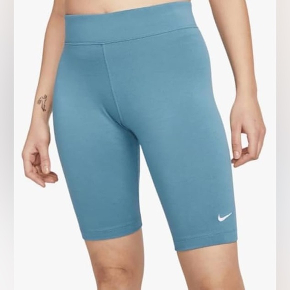 Nike Pants - Nike Sportswear Essential
Women's Mid-Rise 10" Biker Shorts